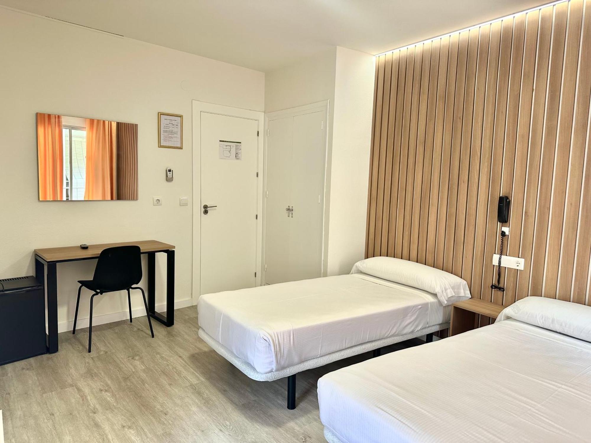 Hotel Victoria Centro Almunecar Ngoại thất bức ảnh
