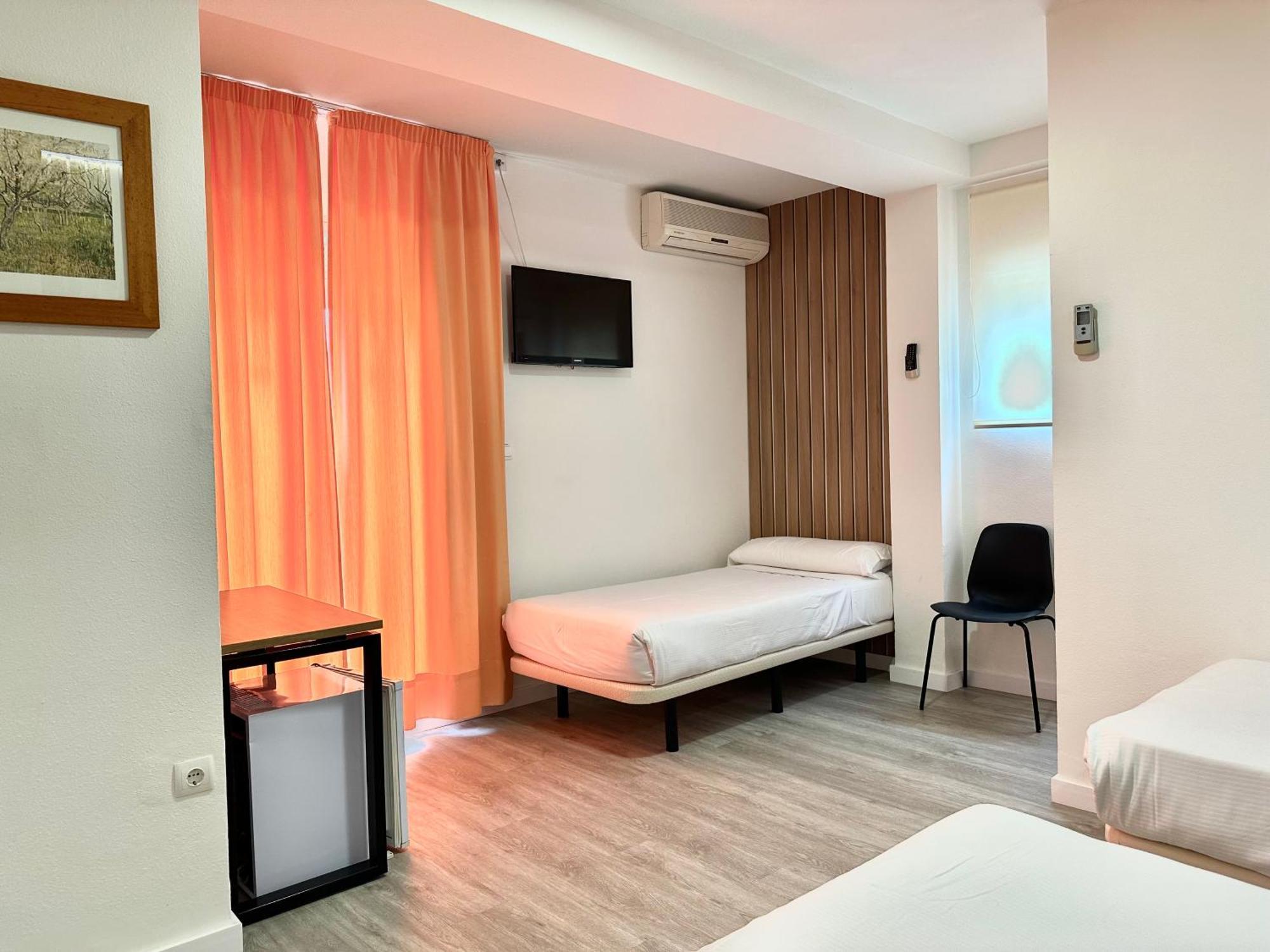 Hotel Victoria Centro Almunecar Ngoại thất bức ảnh